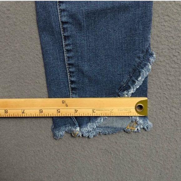 Judy Blue Jeans Women's 30 Blue Skinny Fit Denim Tulip Hems - Picture 8 of 11